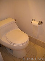 Apartment Theatre District - Bathroom