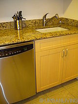 Apartment Theatre District - Kitchen