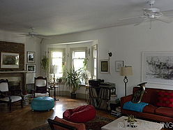 House Ditmas Park - Living room