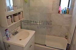 Apartment East Harlem - Bathroom