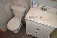 Apartment East Harlem - Bathroom