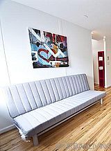 Penthouse Theatre District - Living room