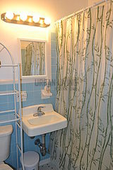 Apartment Midtown East - Bathroom