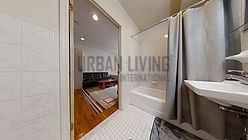 Apartment Midtown East - Bathroom