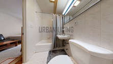 Apartment Midtown East - Bathroom